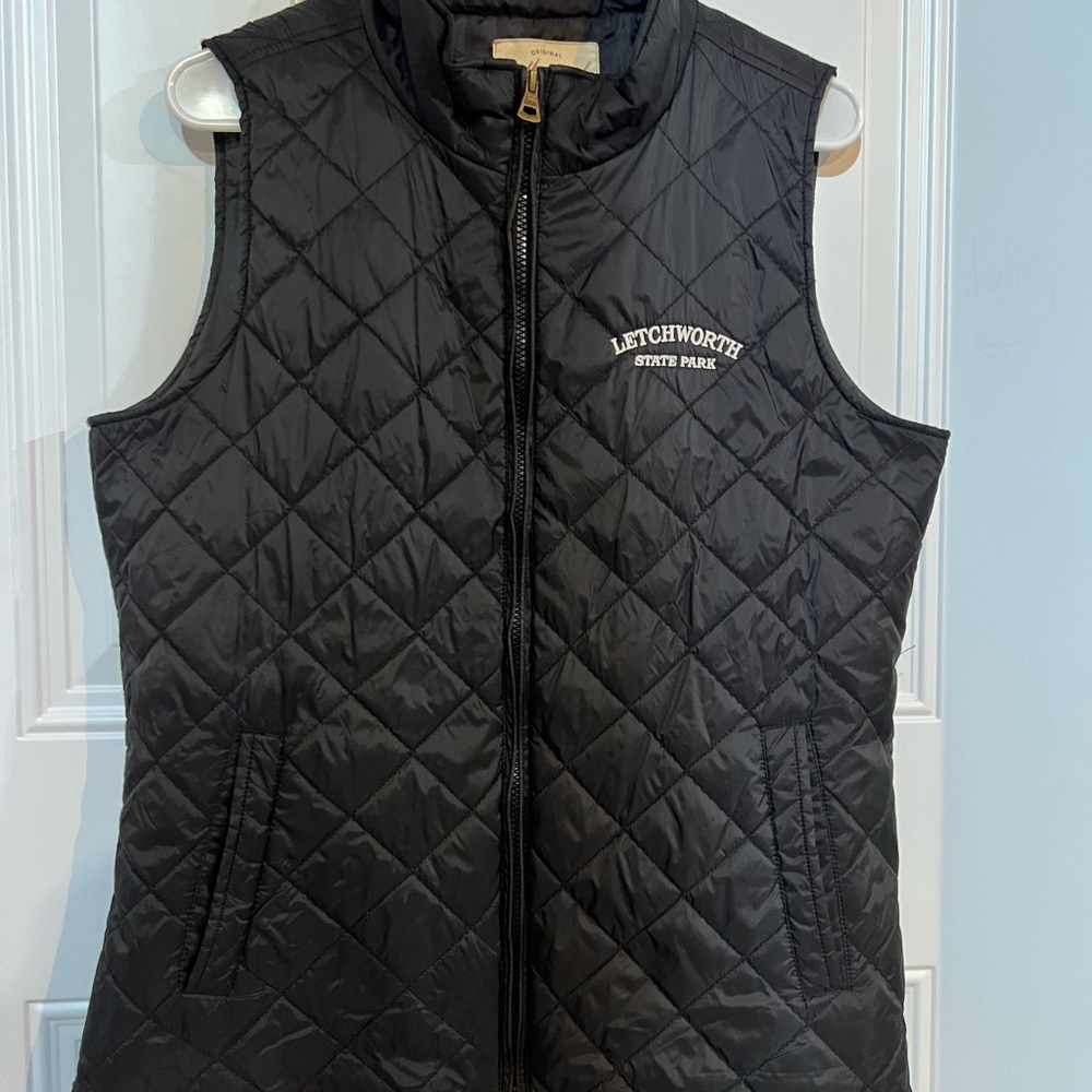 Letchworth Women's Black Quilted Vest
